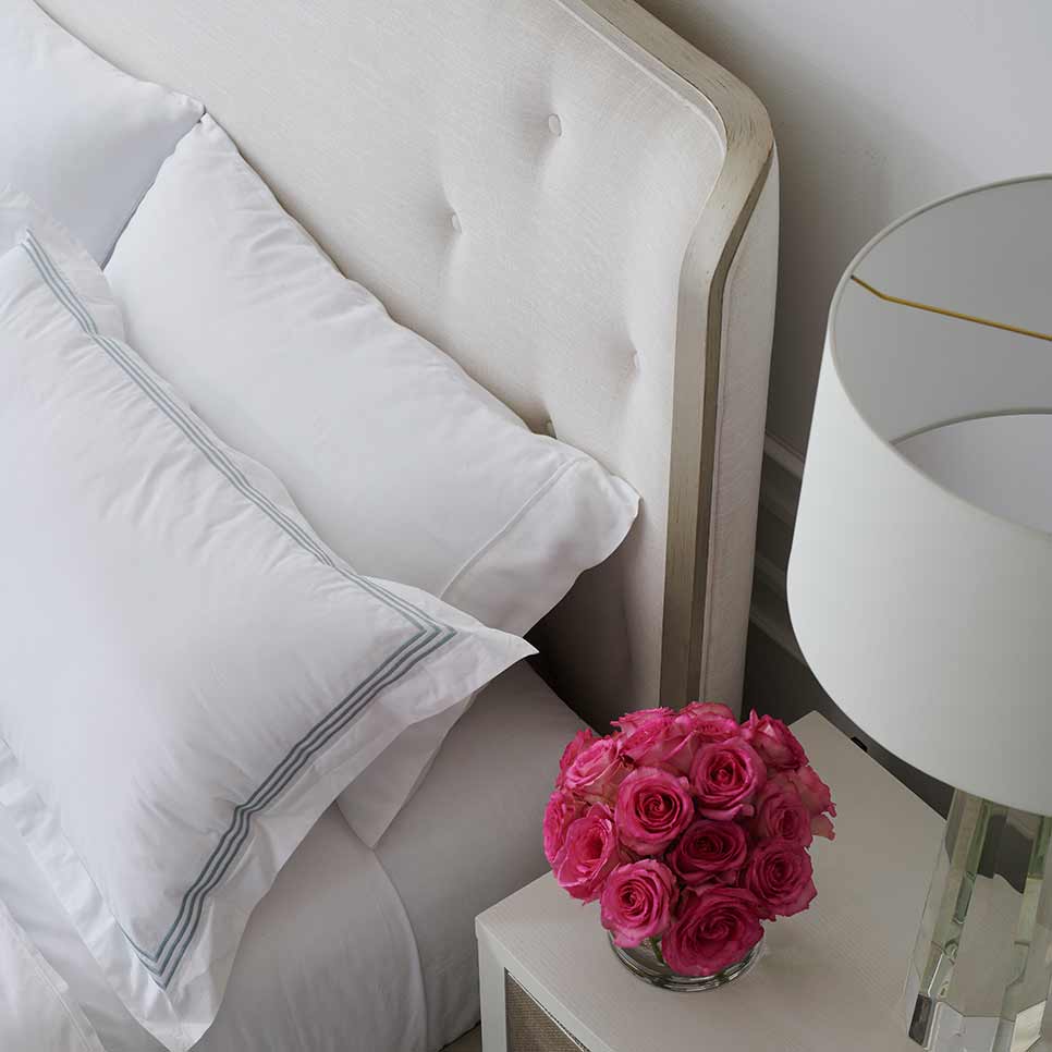 Clear the Air Bed | Elegant Beautiful Contemporary Luxury Exclusive Designer Modern High End Furniture