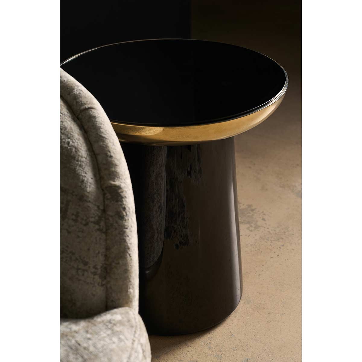 Umbra Side - Image 3
