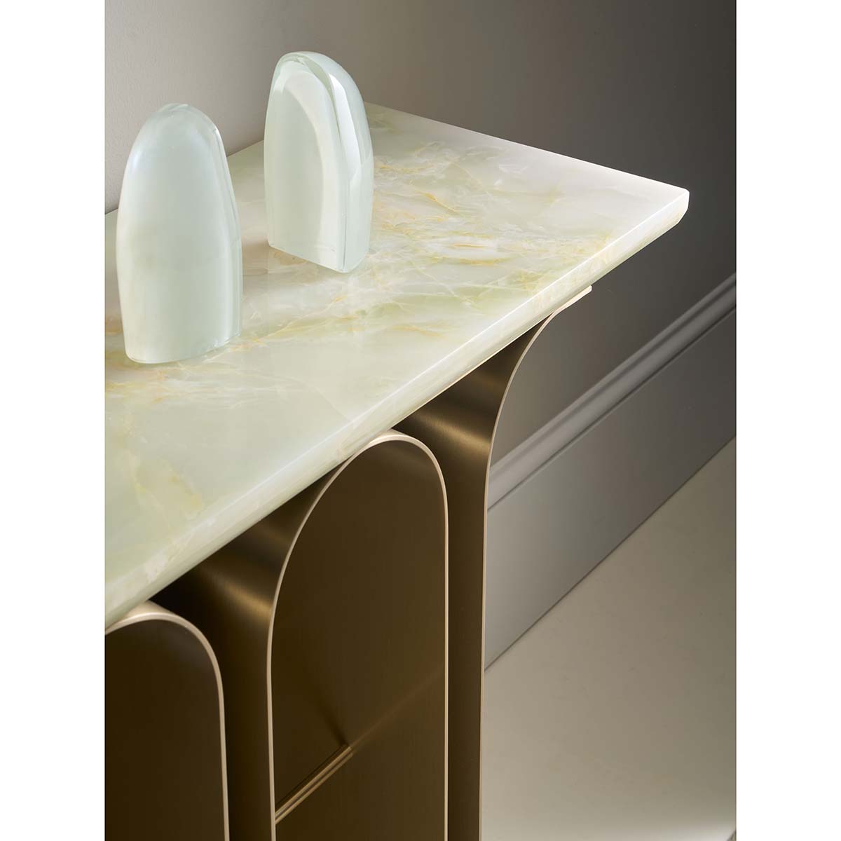 Nexus Console | Caracole Classic | Elegant Contemporary Luxury Exclusive Designer Furniture