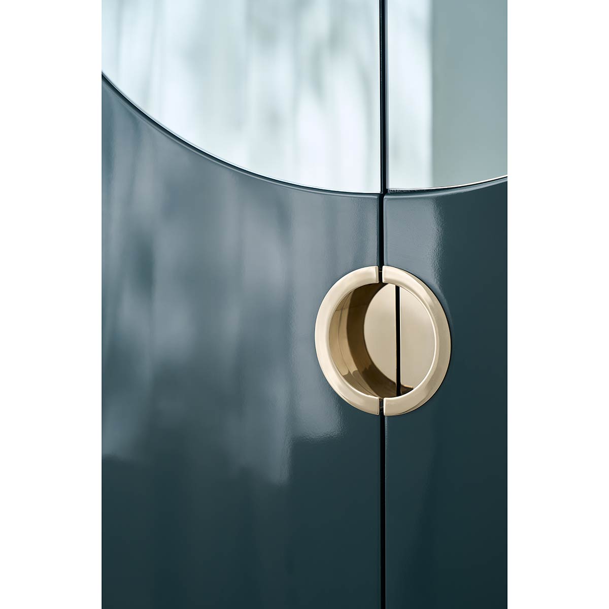 Gelee Armoire – Apatite | Caracole Classic Collection | Elegant Contemporary Luxury Exclusive Designer Furniture