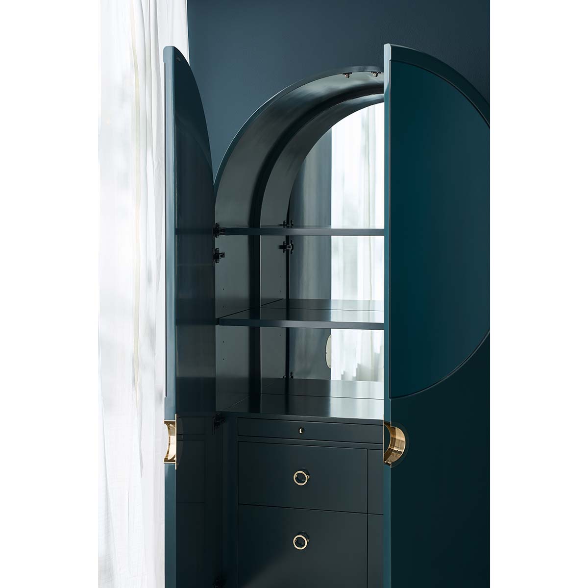 Gelee Armoire – Apatite | Caracole Classic Collection | Elegant Contemporary Luxury Exclusive Designer Furniture