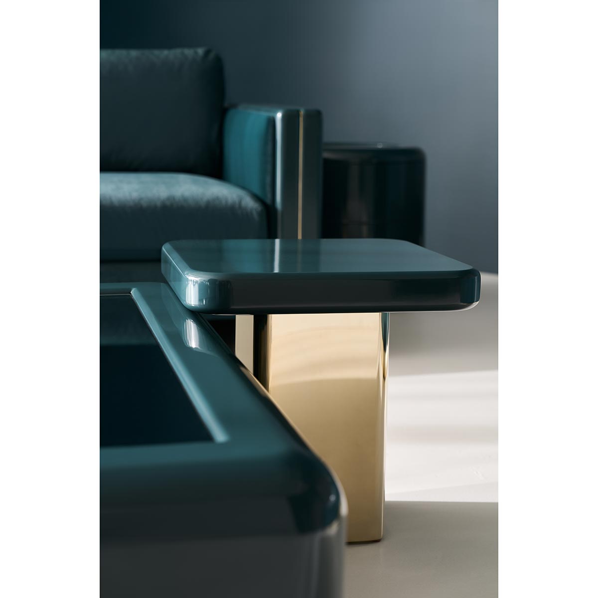 Gelee Side Table – Apatite | Caracole Classic Collection | Elegant Contemporary Luxury Exclusive Designer Furniture
