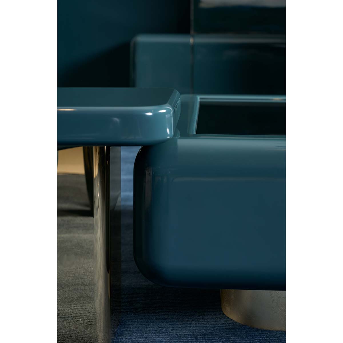 Gelee Side Table – Apatite | Caracole Classic Collection | Elegant Contemporary Luxury Exclusive Designer Furniture