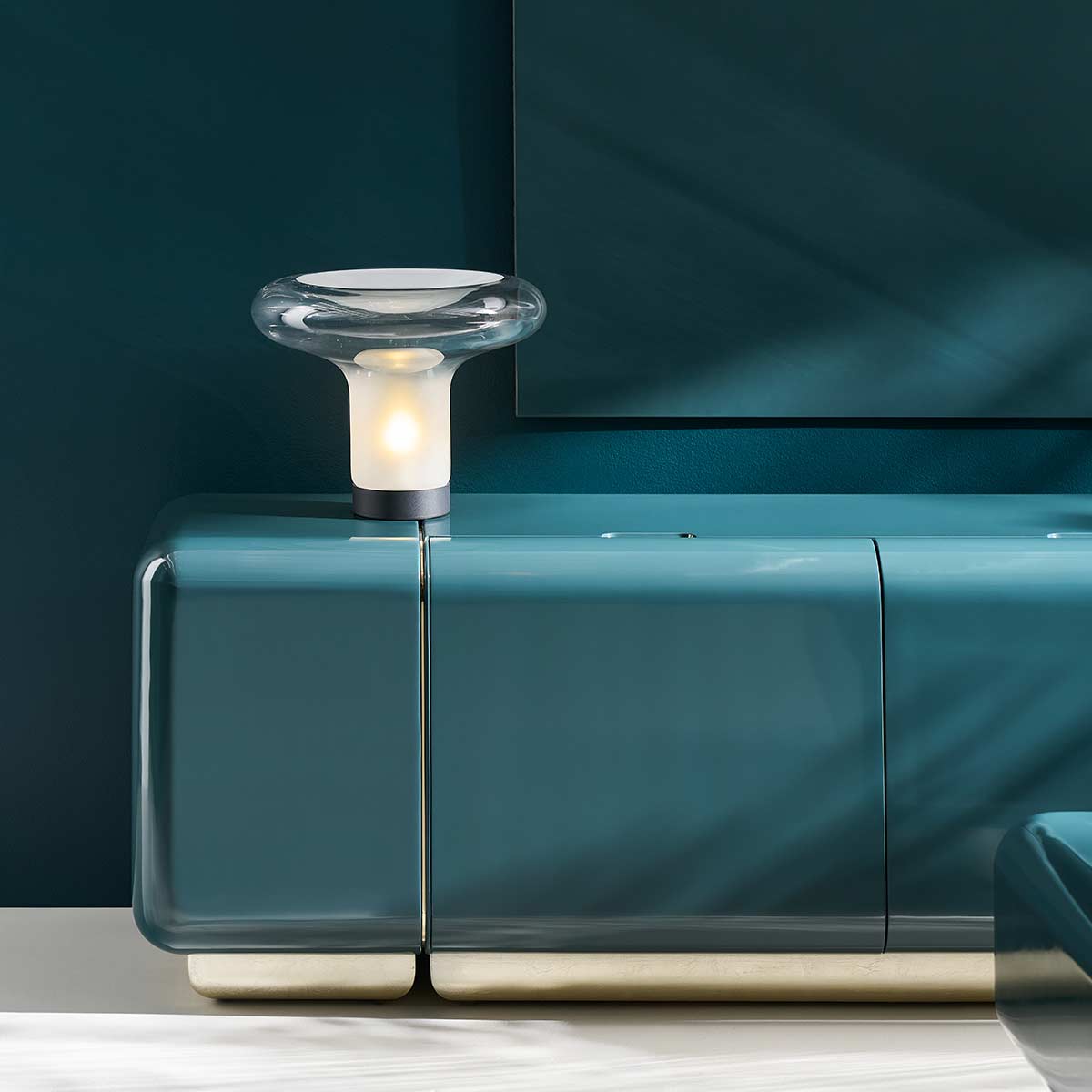 Gelee Media – Apatite | Caracole Classic Collection | Elegant Contemporary Luxury Exclusive Designer Furniture