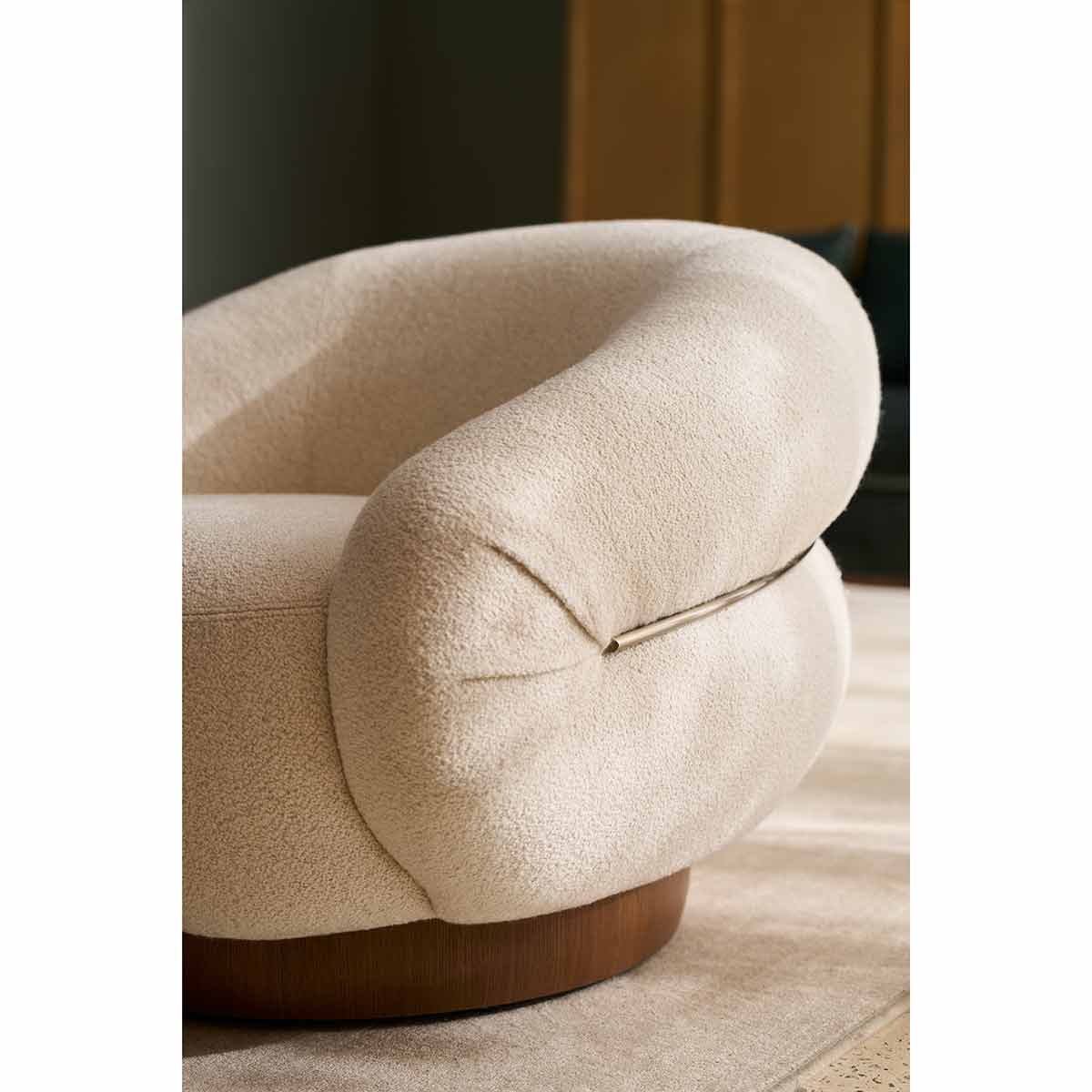 Smoosh Swivel Chair | Caracole Classic Collection | Elegant Contemporary Luxury Exclusive Designer Furniture