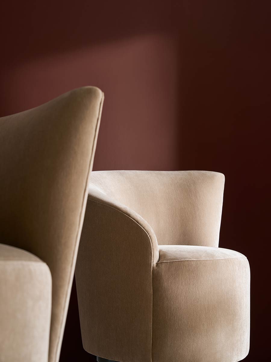 Quasi Swivel Accent Chair | Caracole Classic Collection | Elegant Contemporary Luxury Exclusive Designer Furniture