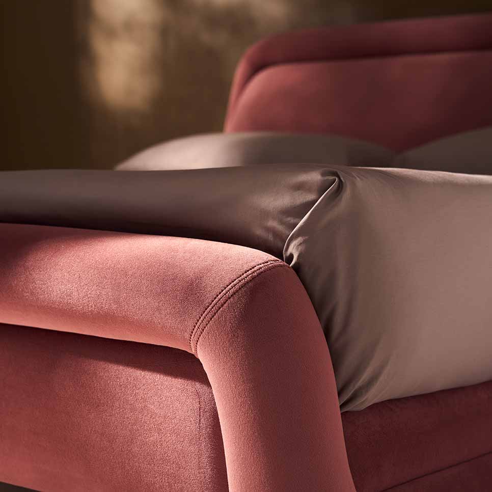 CLA-426-126_Detail3 966 x 966